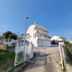 Apartament Nena In Dalmatia, Trogir