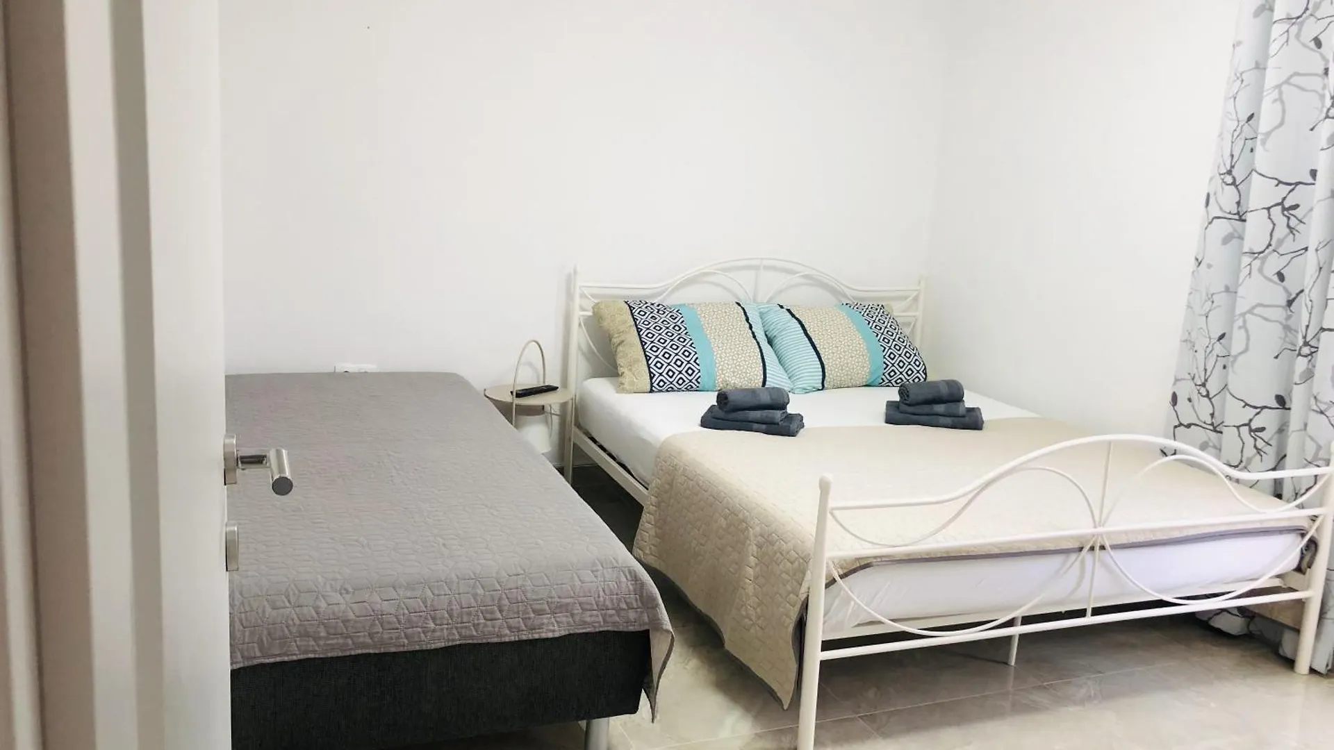Apartment Apartmani Ema Trogir Croatia