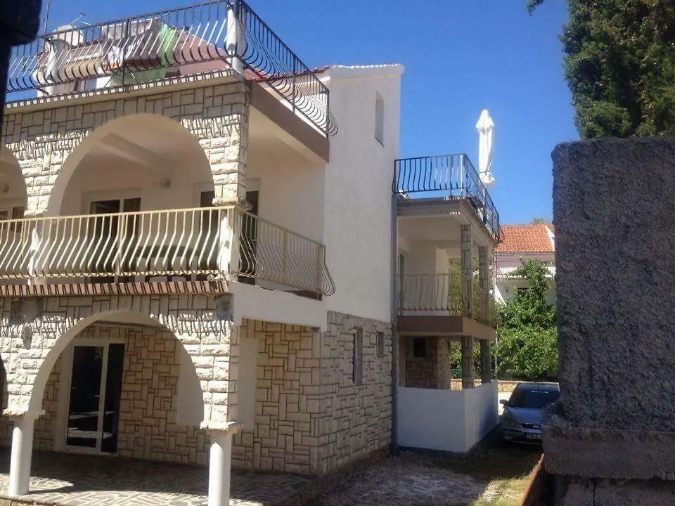 Apartmani Ema Trogir